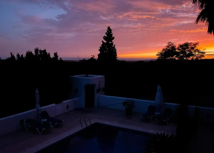 Solivent Ocean View * קוניל דה לה פרונטרה