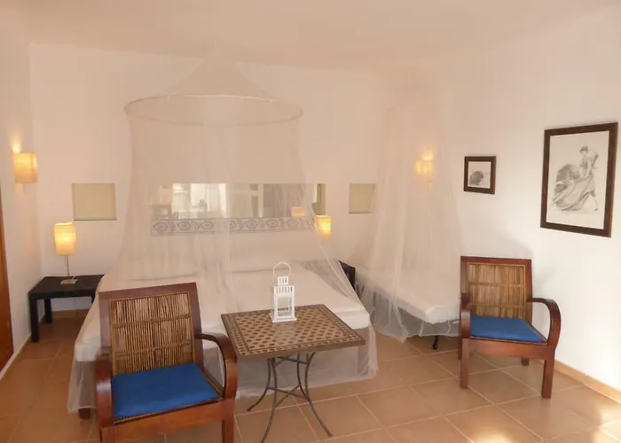 Solivent Ocean View * קוניל דה לה פרונטרה